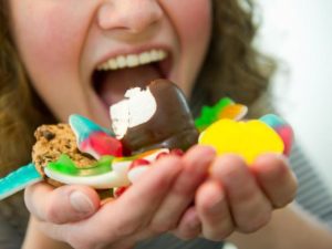 emotional-eating-increases-weight